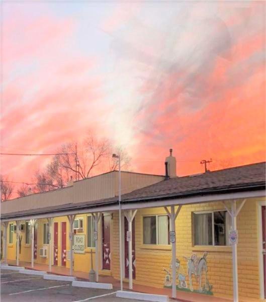 Brad'S Desert Inn Holbrook Bagian luar foto